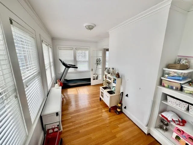 4 bed, 2 bath apartment for rent at 22 Longfellow Rd Unit n/a, Worcester — photo 9 of 32
