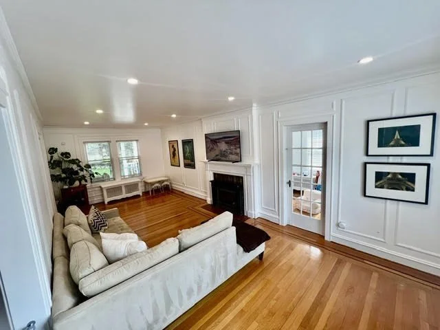 4 bed, 2 bath apartment for rent at 22 Longfellow Rd Unit n/a, Worcester — photo 6 of 32