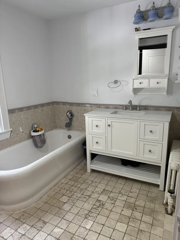 4 bed, 2 bath apartment for rent at 22 Longfellow Rd Unit n/a, Worcester — photo 14 of 32