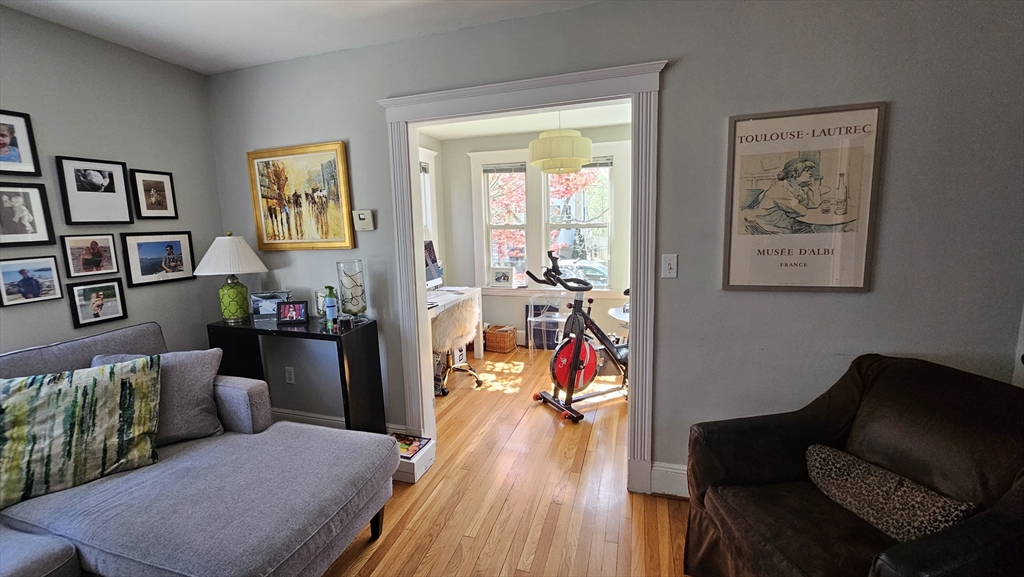 3 bed, 1 bath apartment for rent at 22 Loveland, Brookline — photo 4 of 11