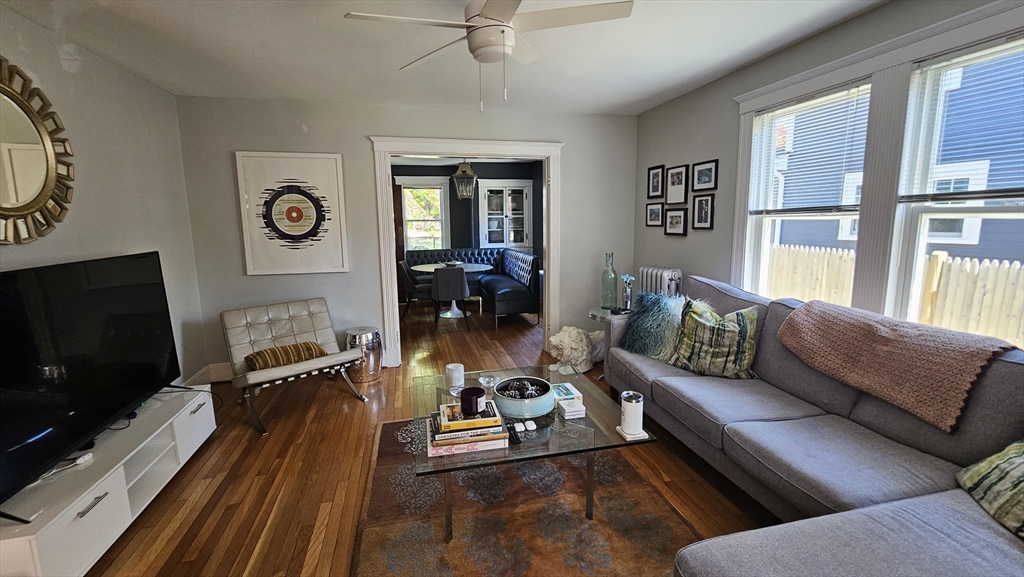 3 bed, 1 bath apartment for rent at 22 Loveland, Brookline — photo 6 of 11