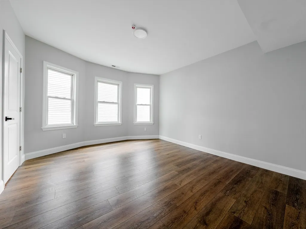 3 bed, 2 bath apartment for rent at 22 Madison Ave Unit 2, North Cambridge — photo 8 of 9