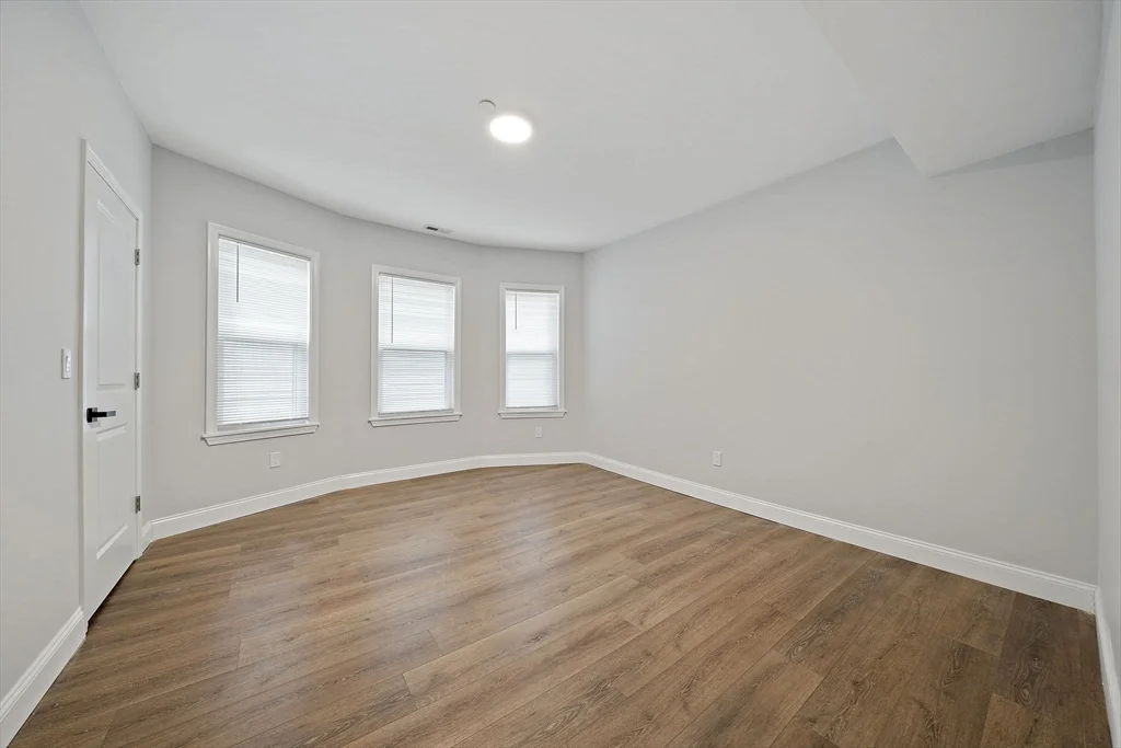 3 bed, 2 bath apartment for rent at 22 Madison Unit 1, North Cambridge — photo 12 of 25