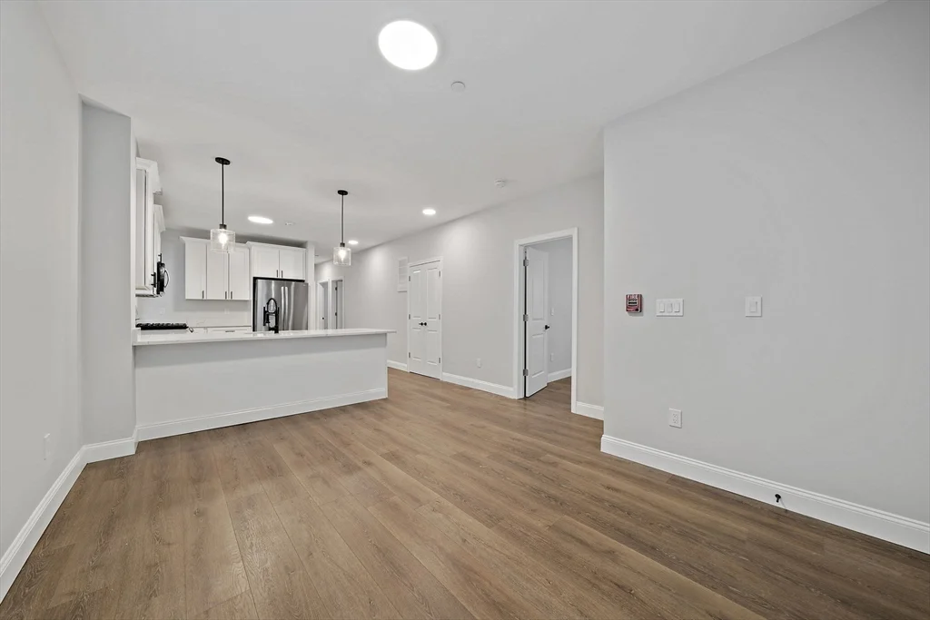 3 bed, 2 bath apartment for rent at 22 Madison Unit 1, North Cambridge — photo 7 of 25