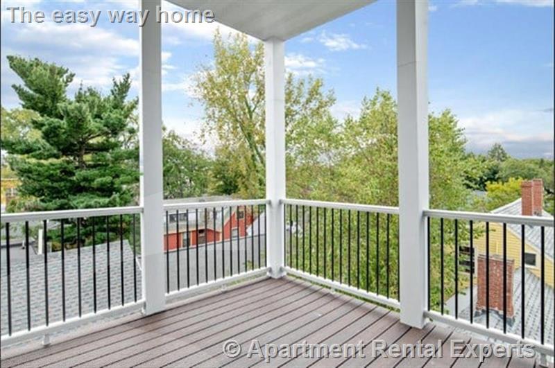 4 bed, 2 bath apartment for rent at 22 Magazine St Unit 3, Central Square — photo 8 of 8