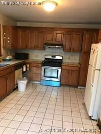 2 bed, 1 bath apartment for rent at 22 Marcella St Unit 1, Kendall Square — photo 1 of 13