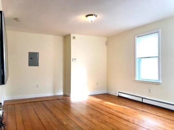 4 bed, 2 bath apartment for rent at 22 Marcella St Unit 2, Roxbury — photo 6 of 10
