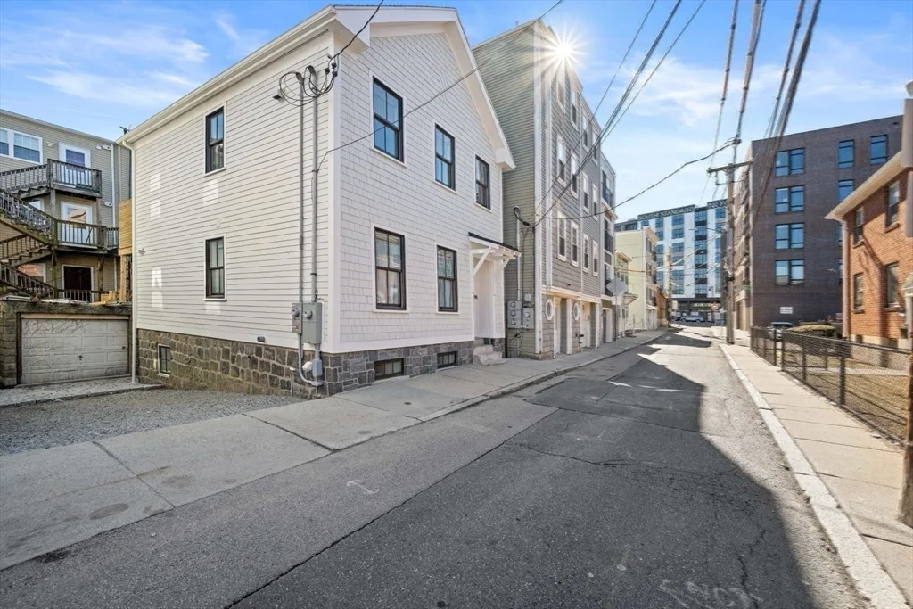 3 bed, 2 bath apartment for rent at 22 Mitchell St Unit 1, South Boston — photo 32 of 41