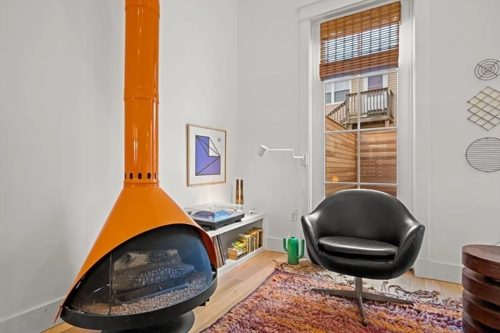 3 bed, 2 bath apartment for rent at 22 Mitchell St Unit 1, South Boston — photo 9 of 41