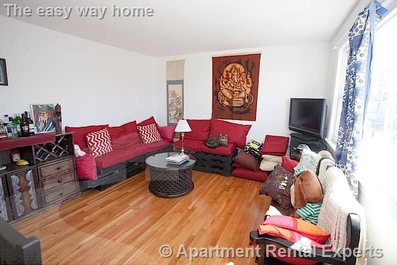4 bed, 2 bath apartment for rent at 22 Murdock St Unit 2, Ball Square — photo 2 of 6