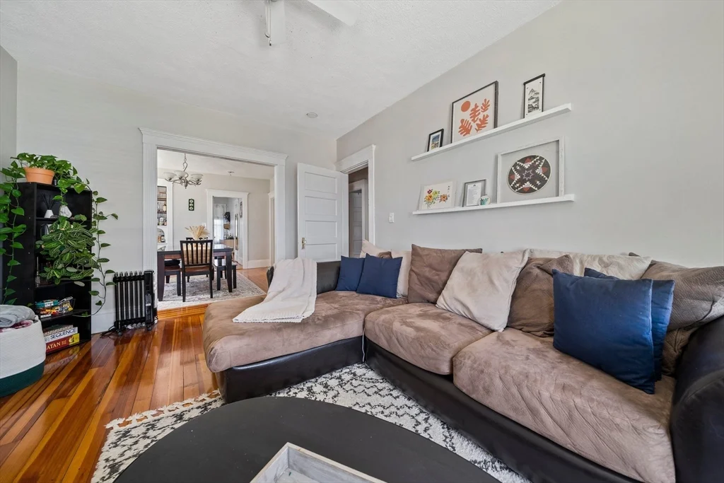 2 bed, 1 bath apartment for rent at 22 N Munroe Ter Unit 2, Boston — photo 3 of 18