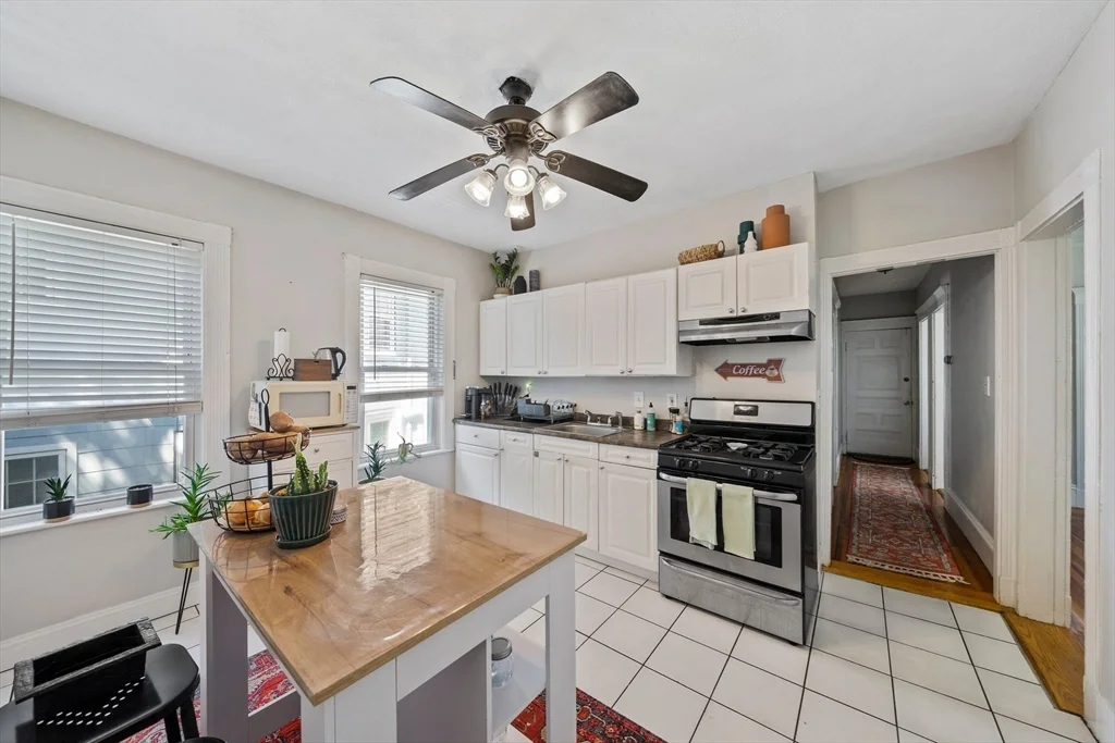2 bed, 1 bath apartment for rent at 22 N Munroe Ter Unit 2, Boston — photo 6 of 18