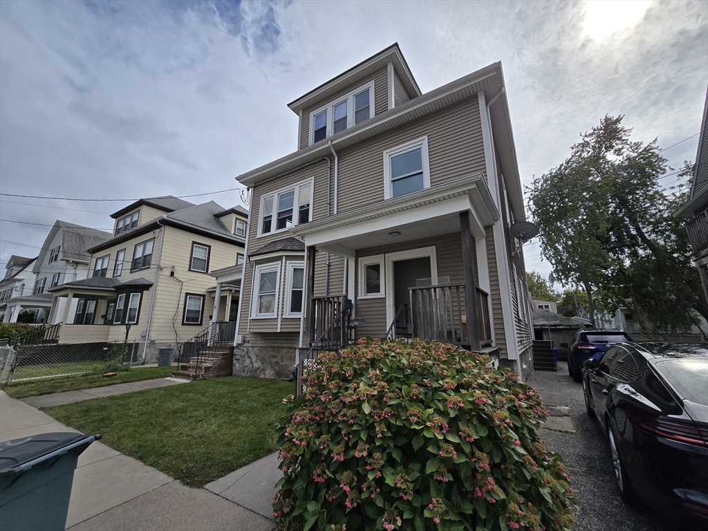 4 bed, 2 bath apartment for rent at 22 Newcastle Rd Unit 22, Brighton
