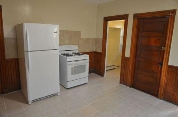 3 bed, 1 bath apartment for rent at 22 Norton St Unit 3, Dorchester — photo 2 of 12