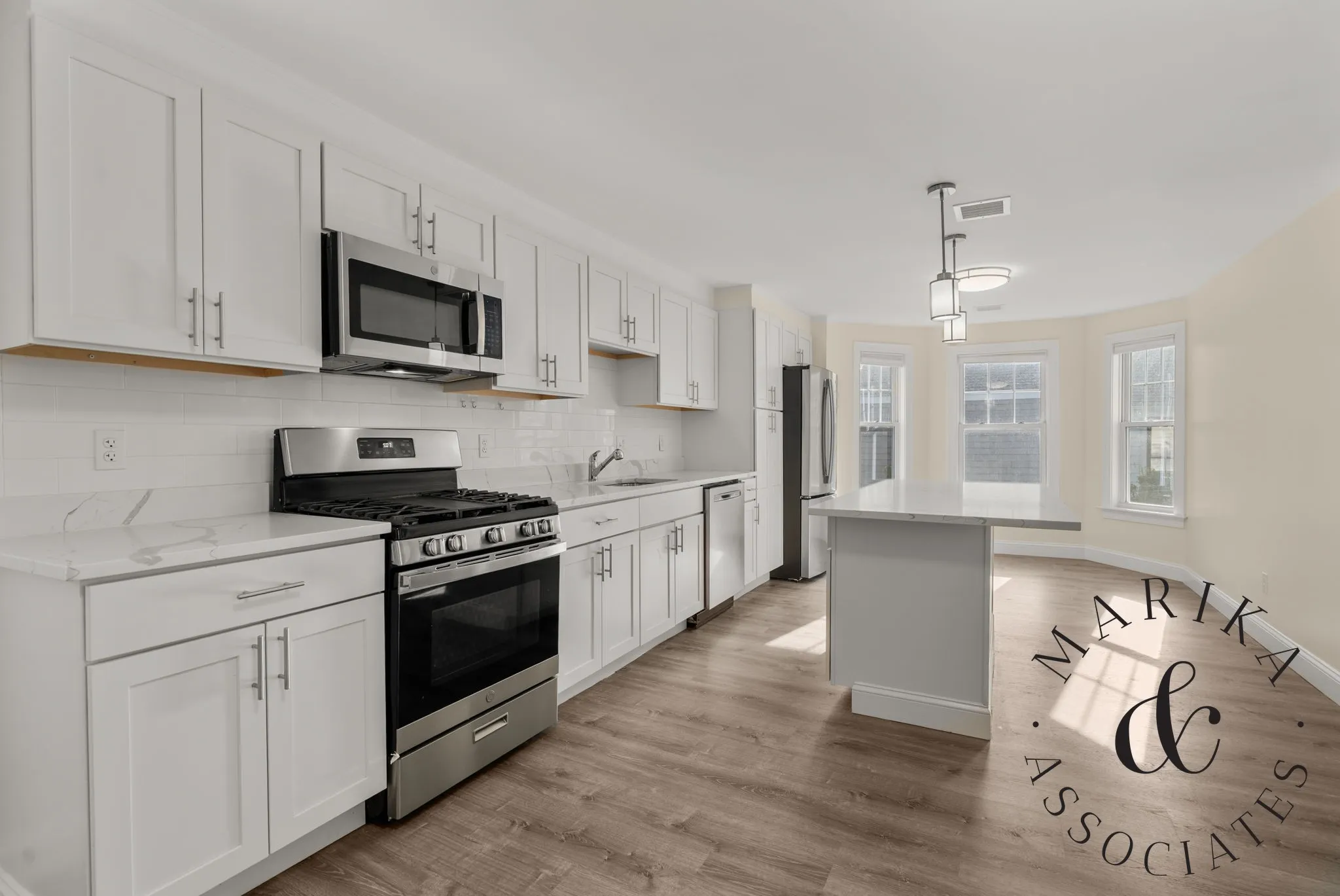 3 bed, 2 bath apartment for rent at 22 Oakland St Unit B, Newton Corner — photo 1 of 24