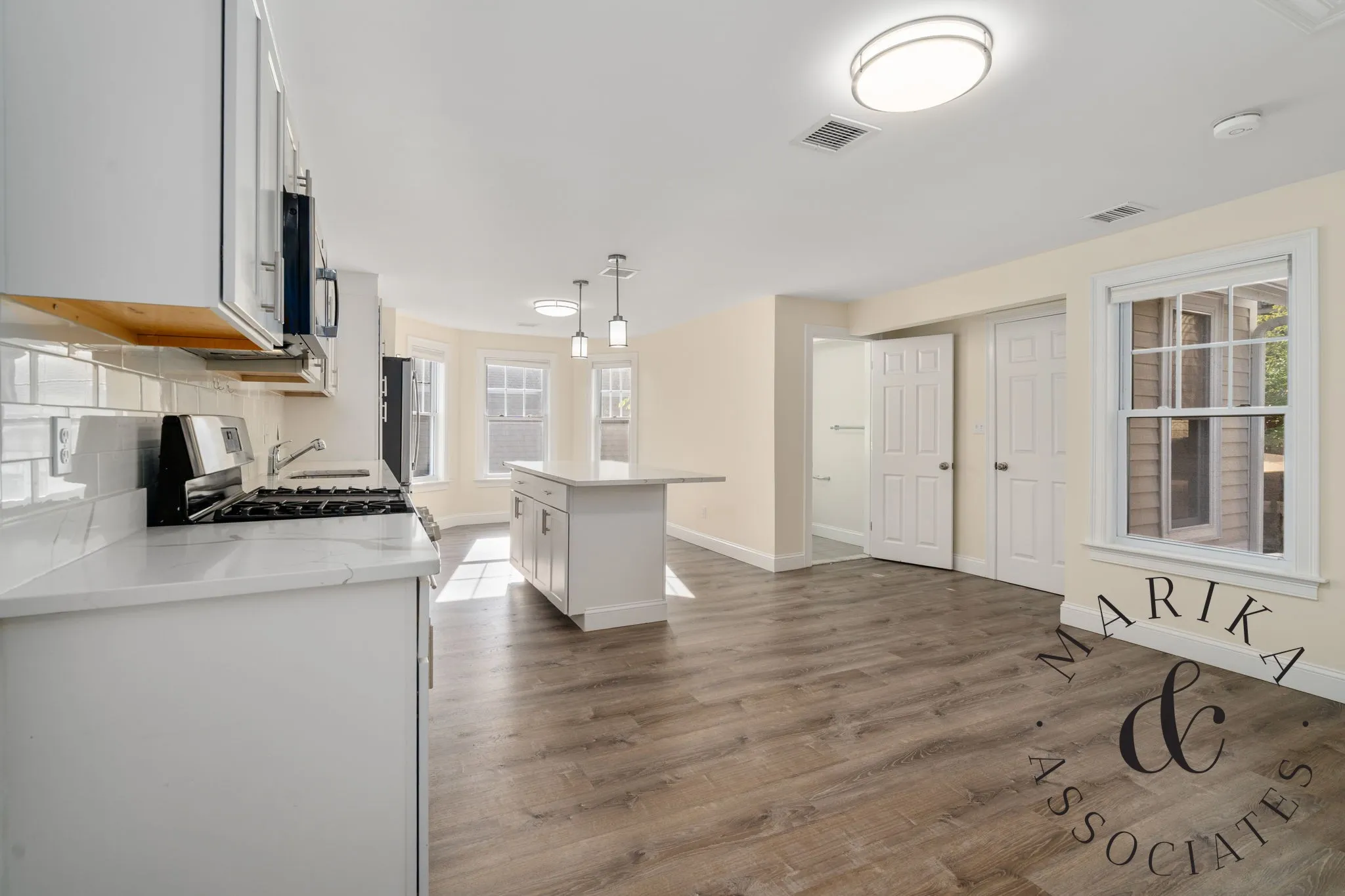 3 bed, 2 bath apartment for rent at 22 Oakland St Unit B, Newton Corner — photo 2 of 24