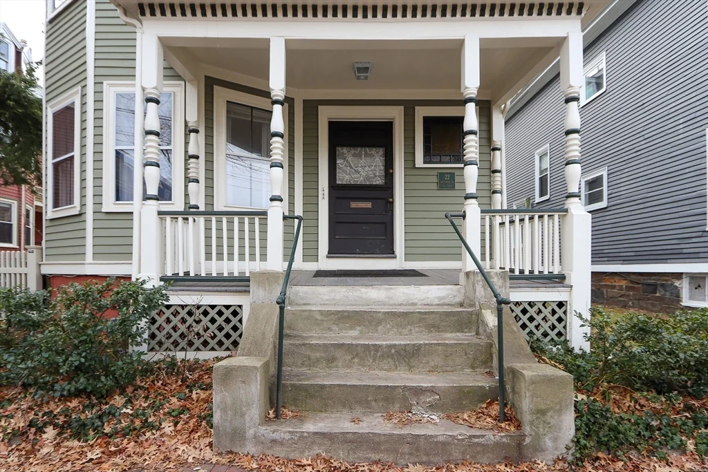 2 bed, 1 bath apartment for rent at 22 Orchard St Unit 3, North Cambridge — photo 2 of 21