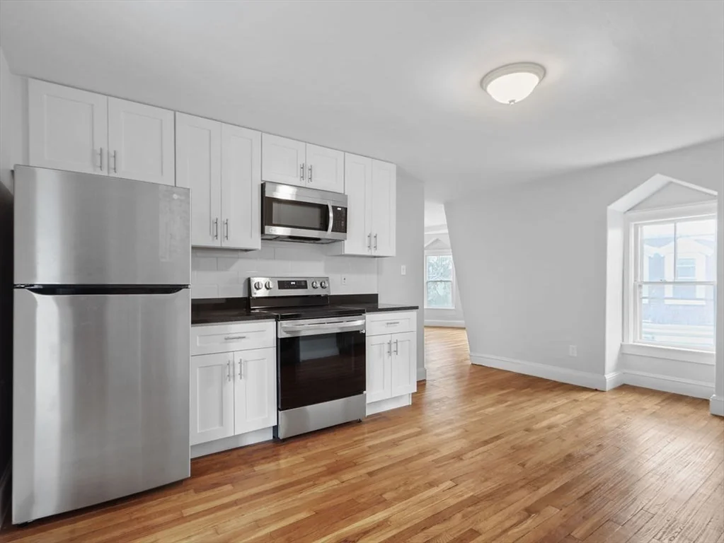 2 bed, 1 bath apartment for rent at 22 Orchard St Unit 3, North Cambridge — photo 4 of 21