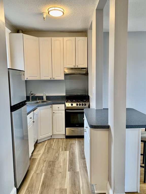 1 bed, 1 bath apartment for rent at 22 Orkney Rd Unit 32, Brighton — photo 4 of 13