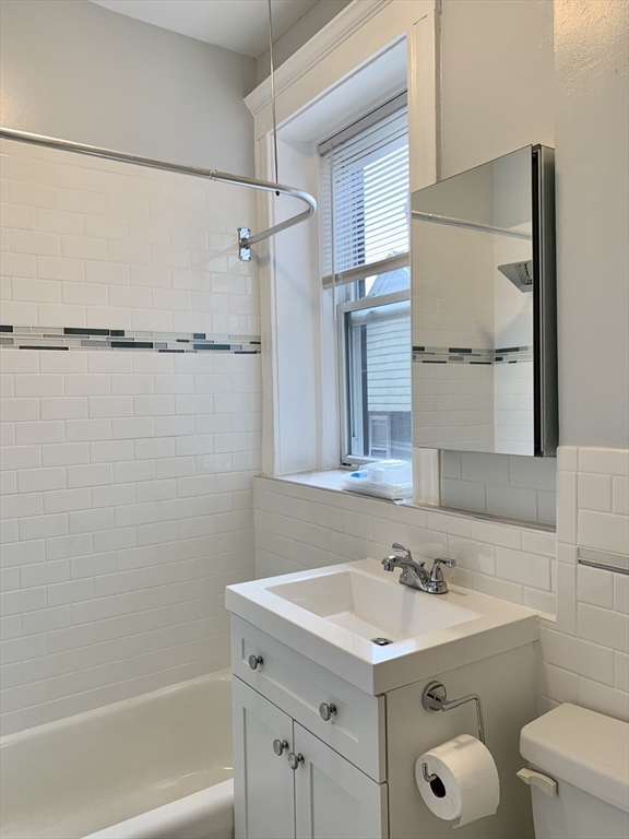 1 bed, 1 bath apartment for rent at 22 Orkney Rd Unit 32, Brighton — photo 6 of 13