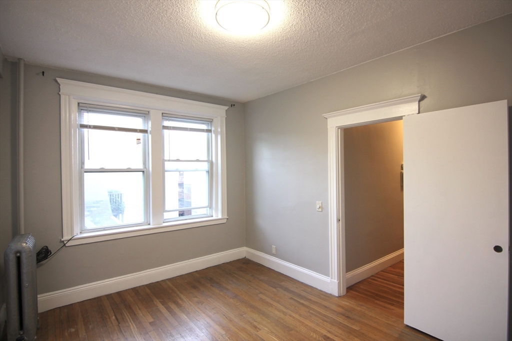 1 bed, 1 bath apartment for rent at 22 Orkney Rd Unit 32, Brighton — photo 7 of 13