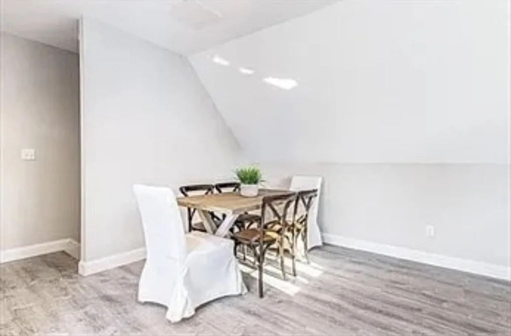 2 bed, 1 bath apartment for rent at 22 Pacific St Unit 2, Rockland — photo 4 of 7