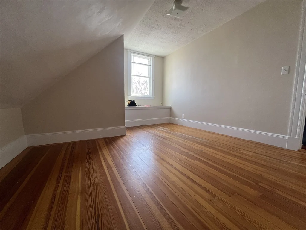2 bed, 1 bath apartment for rent at 22 Park Rd Unit 3, Belmont — photo 13 of 19
