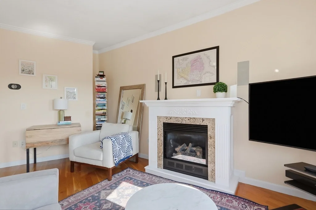 1 bed, 1 bath apartment for rent at 22 Park St Unit 3, Charlestown — photo 4 of 18