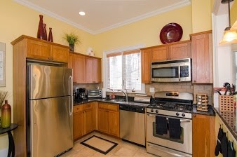 2 bed, 1 bath apartment for rent at 22 Park Unit 2, Newton Corner — photo 9 of 29