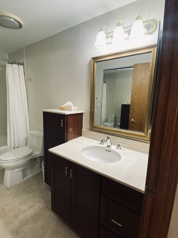 2 bed, 2 bath apartment for rent at 22 Parkman Unit 3, Coolidge Corner — photo 7 of 16
