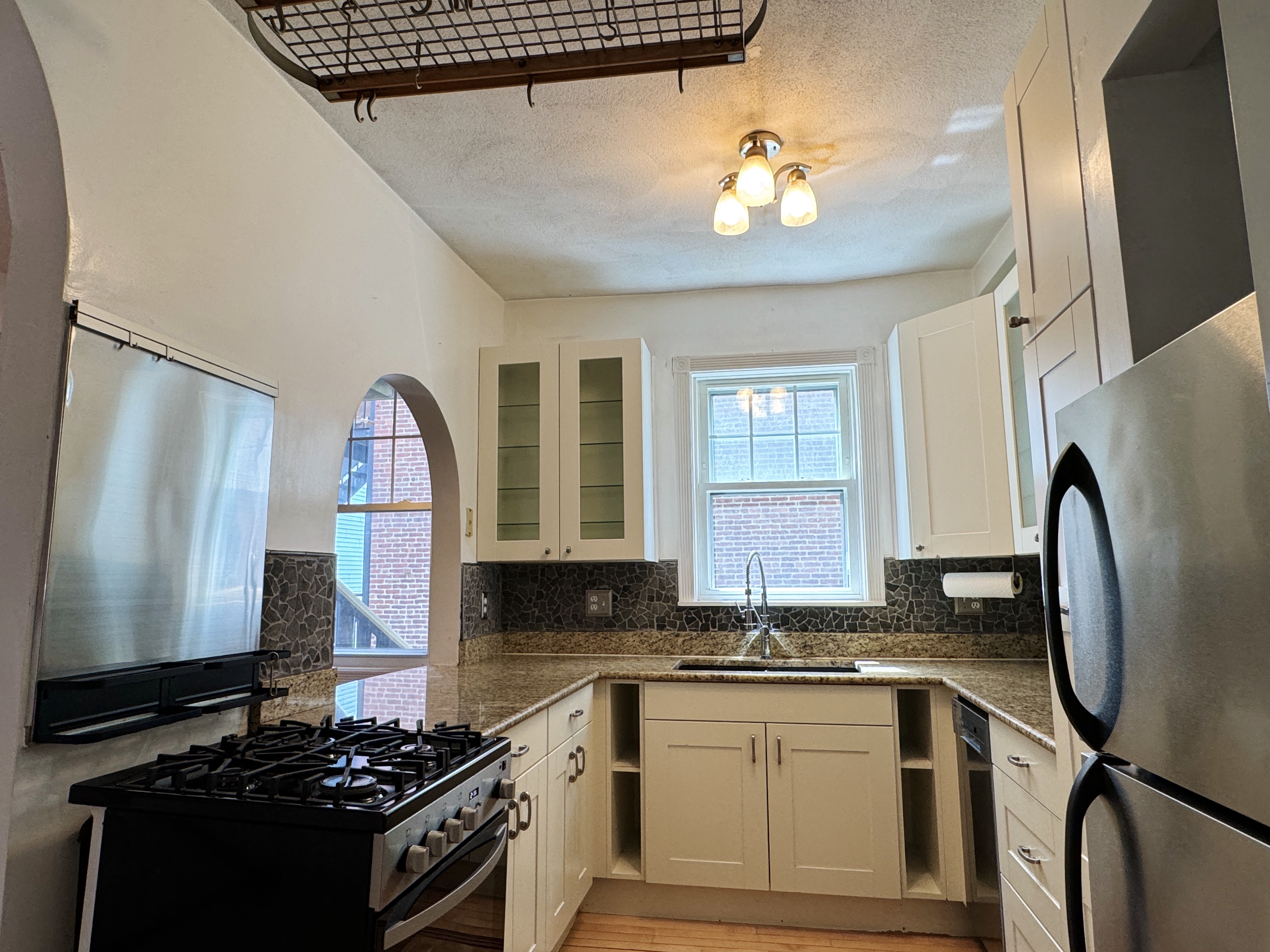 2 bed, 2 bath apartment for rent at 22 Pembroke St Unit 1, Chelsea — photo 5 of 15