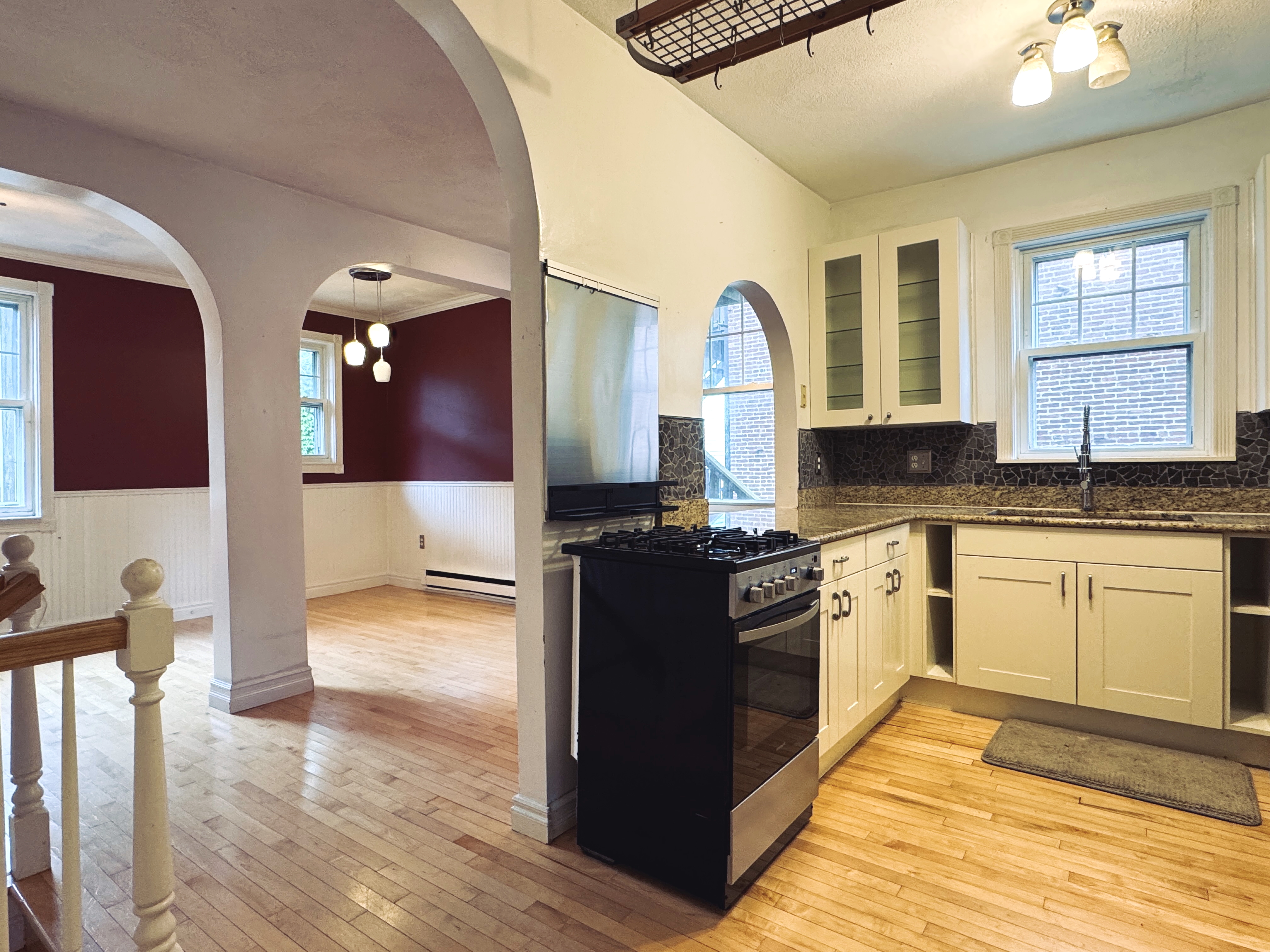2 bed, 2 bath apartment for rent at 22 Pembroke St Unit 1, Chelsea