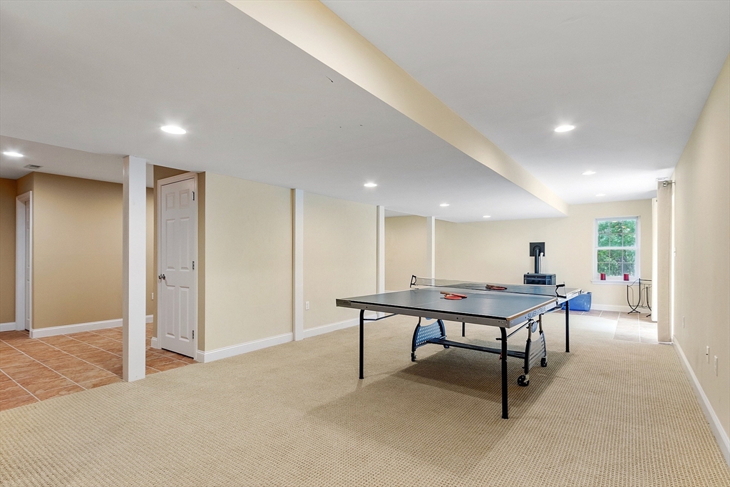 5 bed, 3 bath apartment for rent at 22 Periwinkle Way, North Andover — photo 31 of 39
