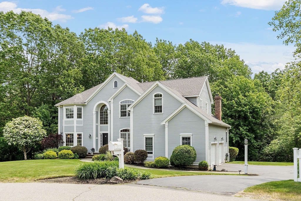 5 bed, 3 bath apartment for rent at 22 Periwinkle Way, North Andover — photo 3 of 39