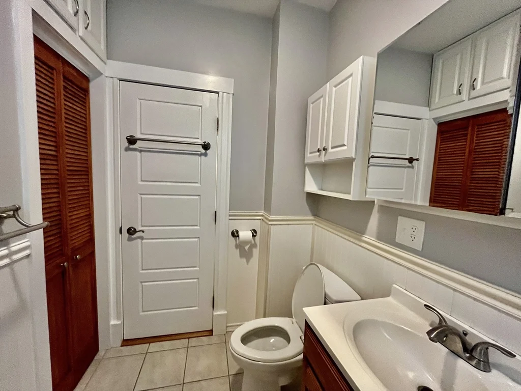 3 bed, 1 bath apartment for rent at 22 Pleasant St Unit 1, Dorchester — photo 14 of 21