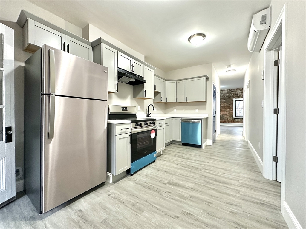 2 bed, 1 bath apartment for rent at 22 Pompeii St Unit 2, Boston — photo 3 of 6