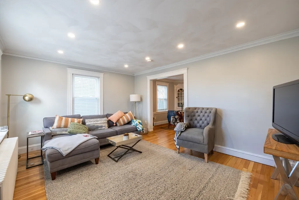 2 bed, 1 bath apartment for rent at 22 Potomac St Unit 22, West Roxbury — photo 2 of 12