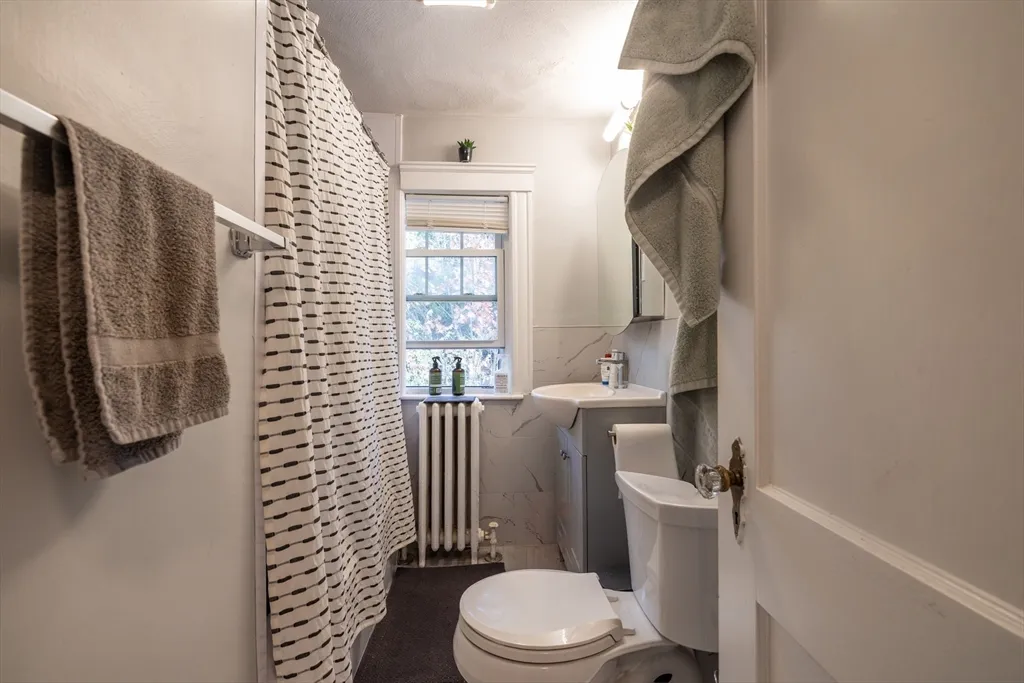 2 bed, 1 bath apartment for rent at 22 Potomac St Unit 22, West Roxbury — photo 8 of 12