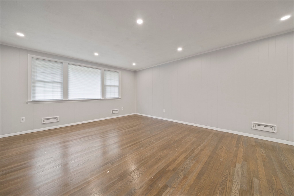 3 bed, 1 bath apartment for rent at 22 Redman Rd Unit 22, Canton — photo 7 of 22