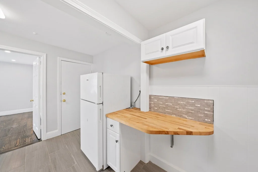 2 bed, 1 bath apartment for rent at 22 Revere St Unit 2, Canton — photo 7 of 20