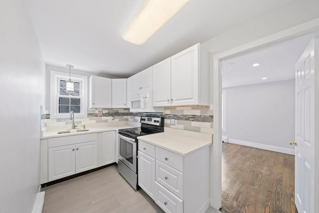 2 bed, 1 bath apartment for rent at 22 Revere St Unit 2, Canton — photo 8 of 20