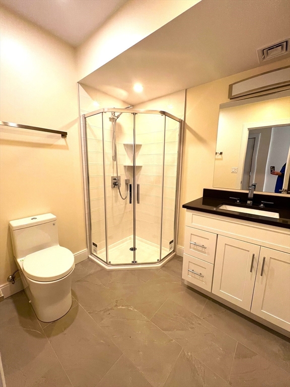2 bed, 2 bath apartment for rent at 22 Rogers St Unit 4, South Boston — photo 8 of 10