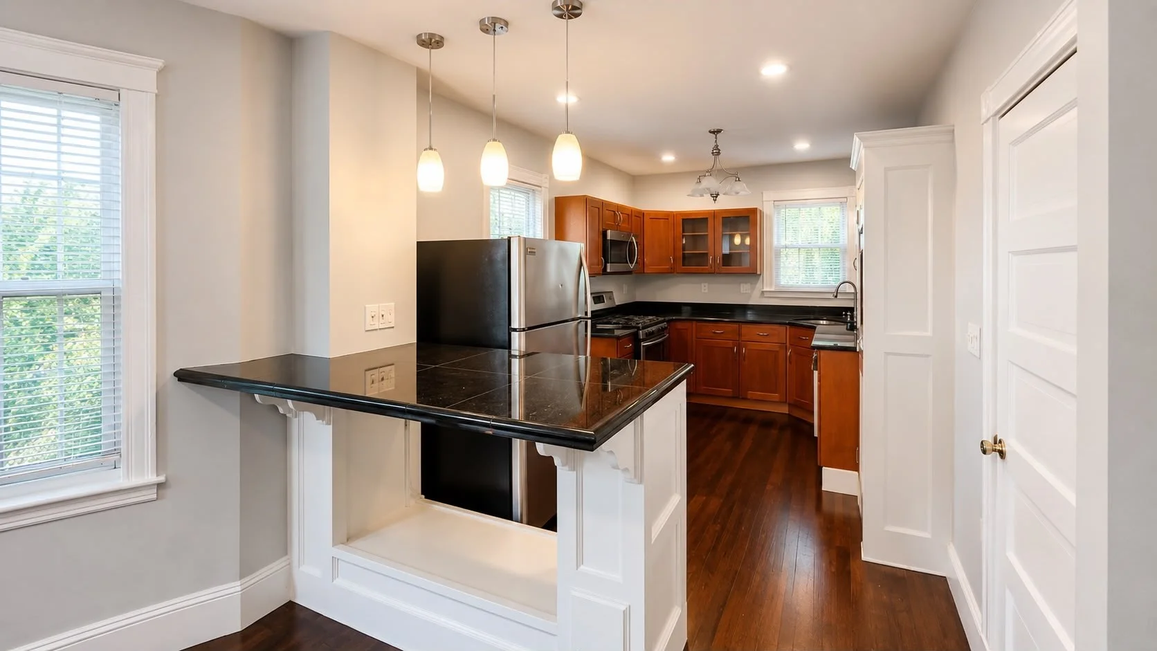 3 bed, 1 bath apartment for rent at 22 Rowell St Unit 2, Dorchester — photo 3 of 6