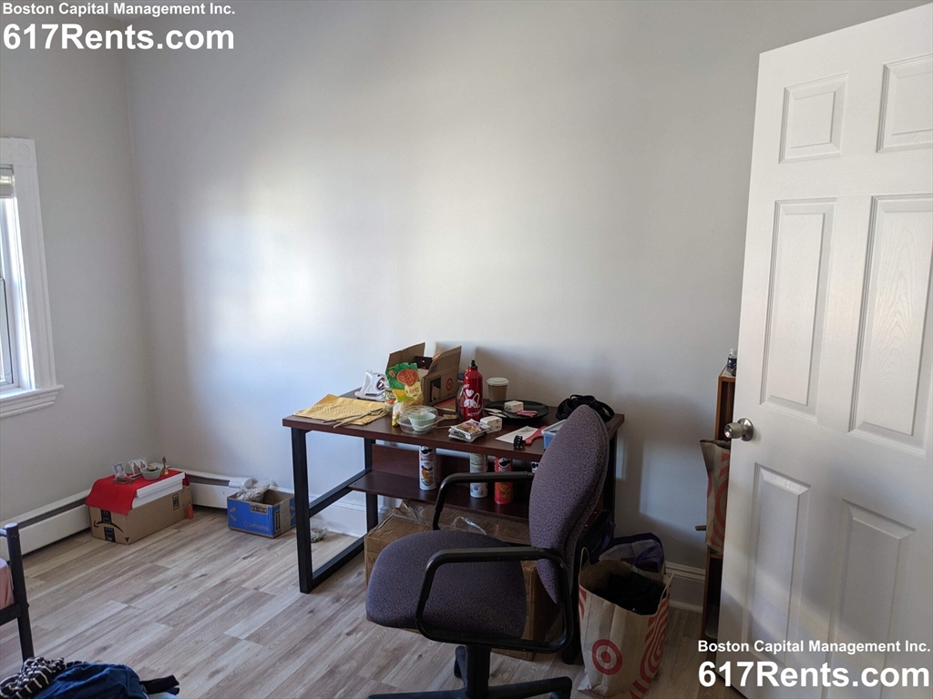 7 bed, 2 bath apartment for rent at 22 Royal Unit 2, Allston — photo 3 of 17