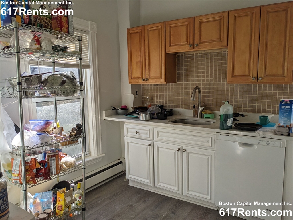 7 bed, 2 bath apartment for rent at 22 Royal Unit 2, Allston — photo 13 of 17