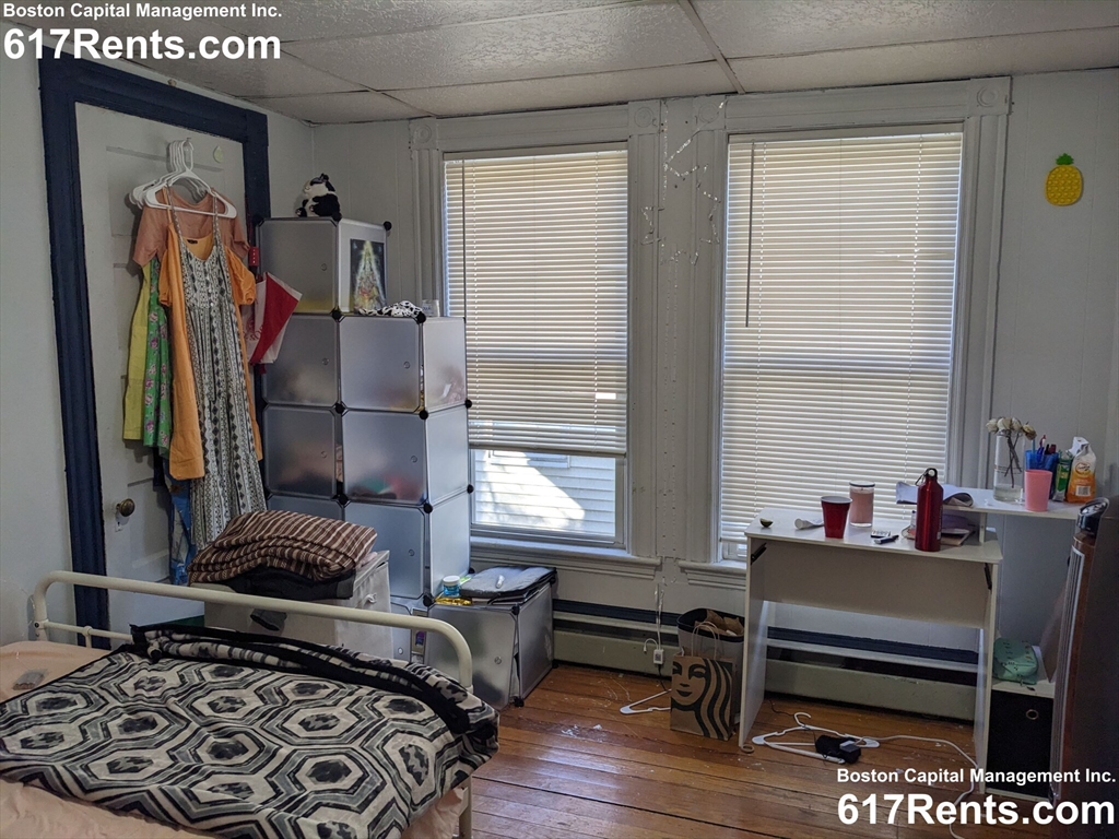 7 bed, 2 bath apartment for rent at 22 Royal Unit 2, Allston — photo 11 of 17