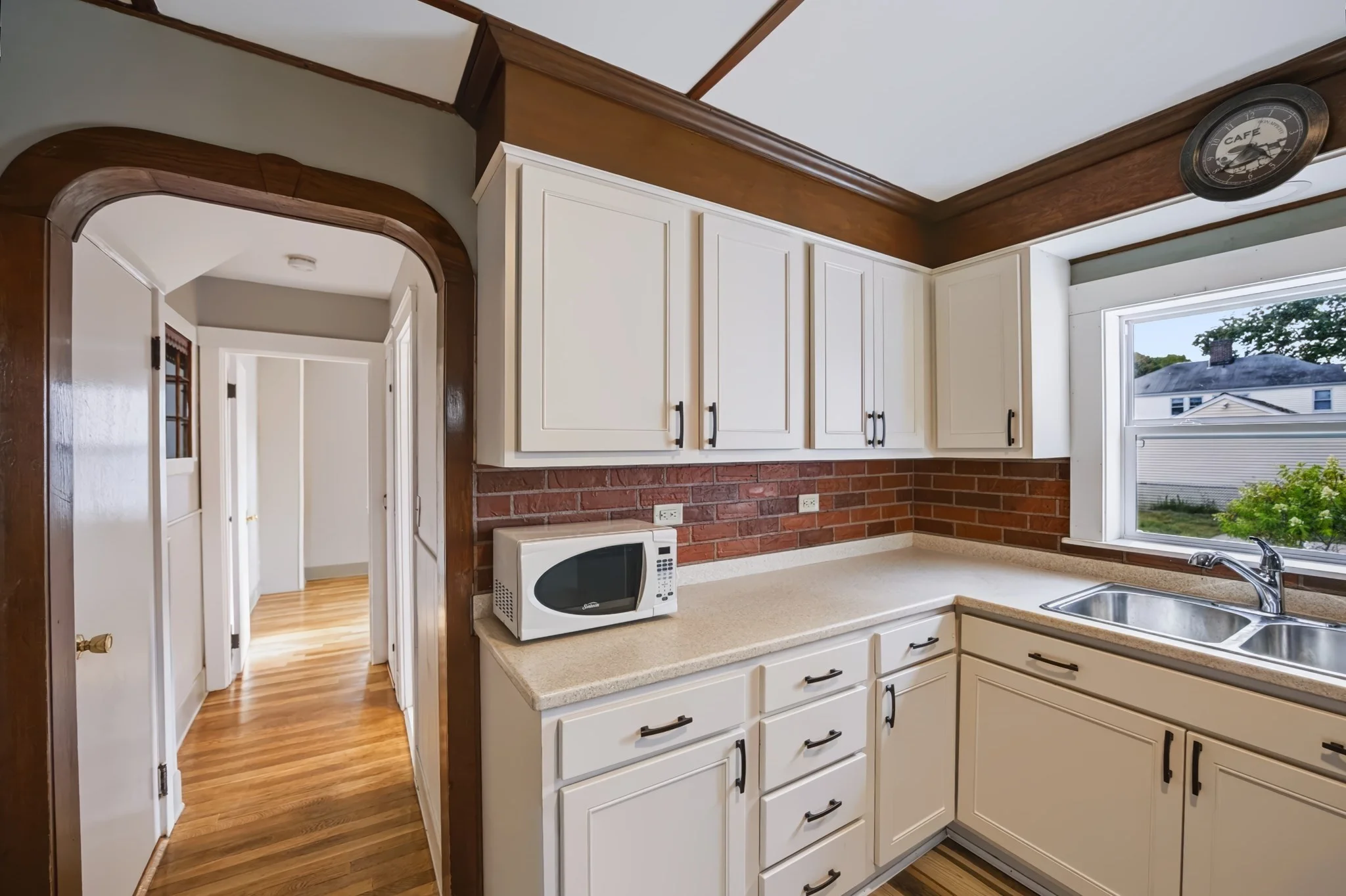 3 bed, 2 bath apartment for rent at 22 Ruggles St, Quincy — photo 16 of 33