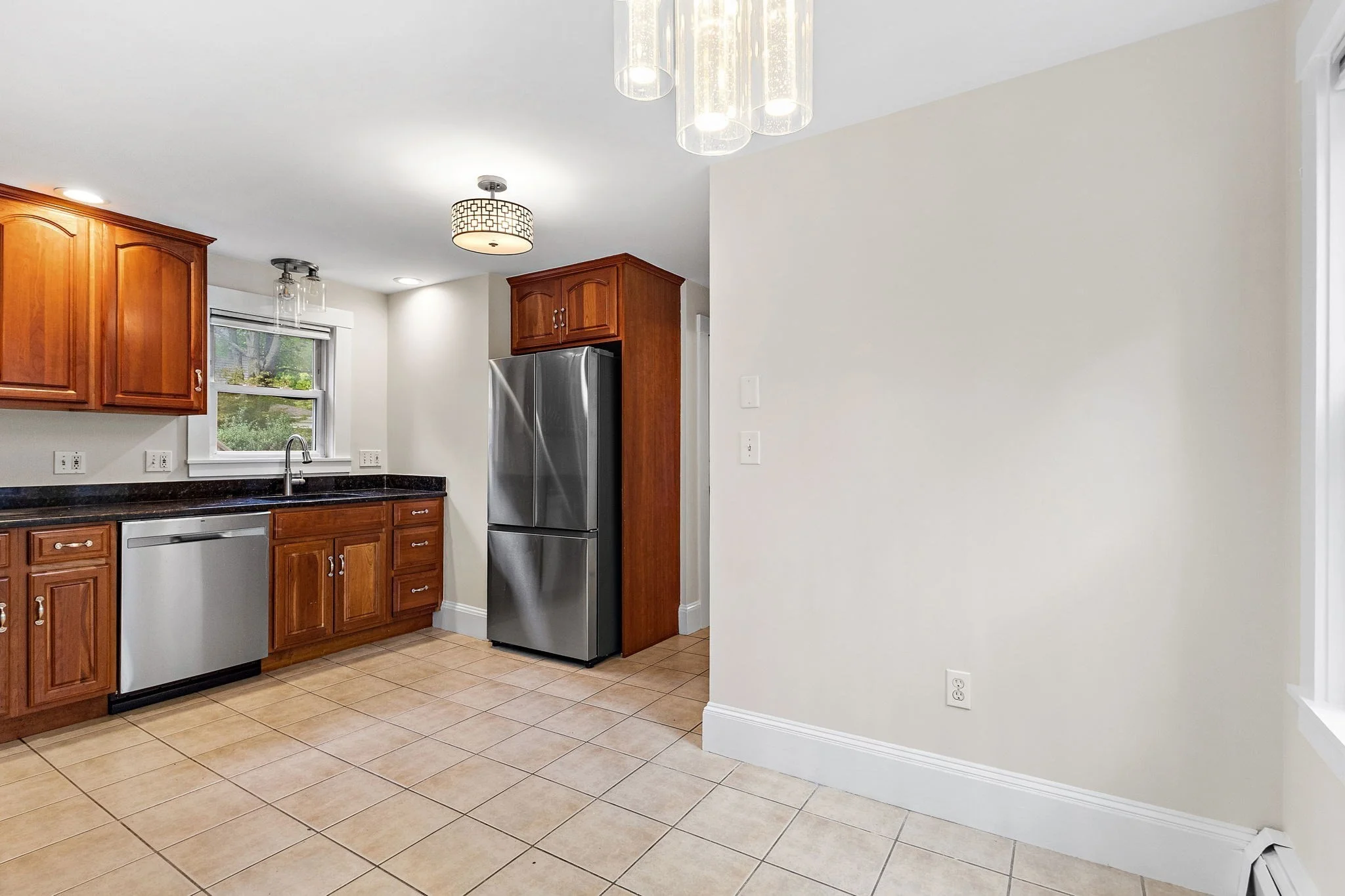 2 bed, 1 bath apartment for rent at 22 Salem St Unit 1, Winchester — photo 6 of 29