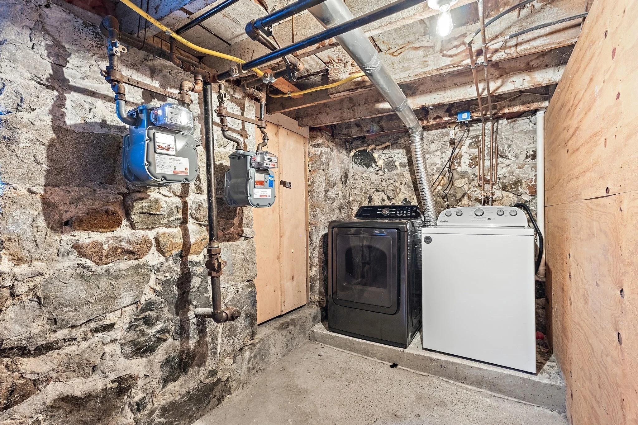 2 bed, 1 bath apartment for rent at 22 Salem St Unit 1, Winchester — photo 21 of 29