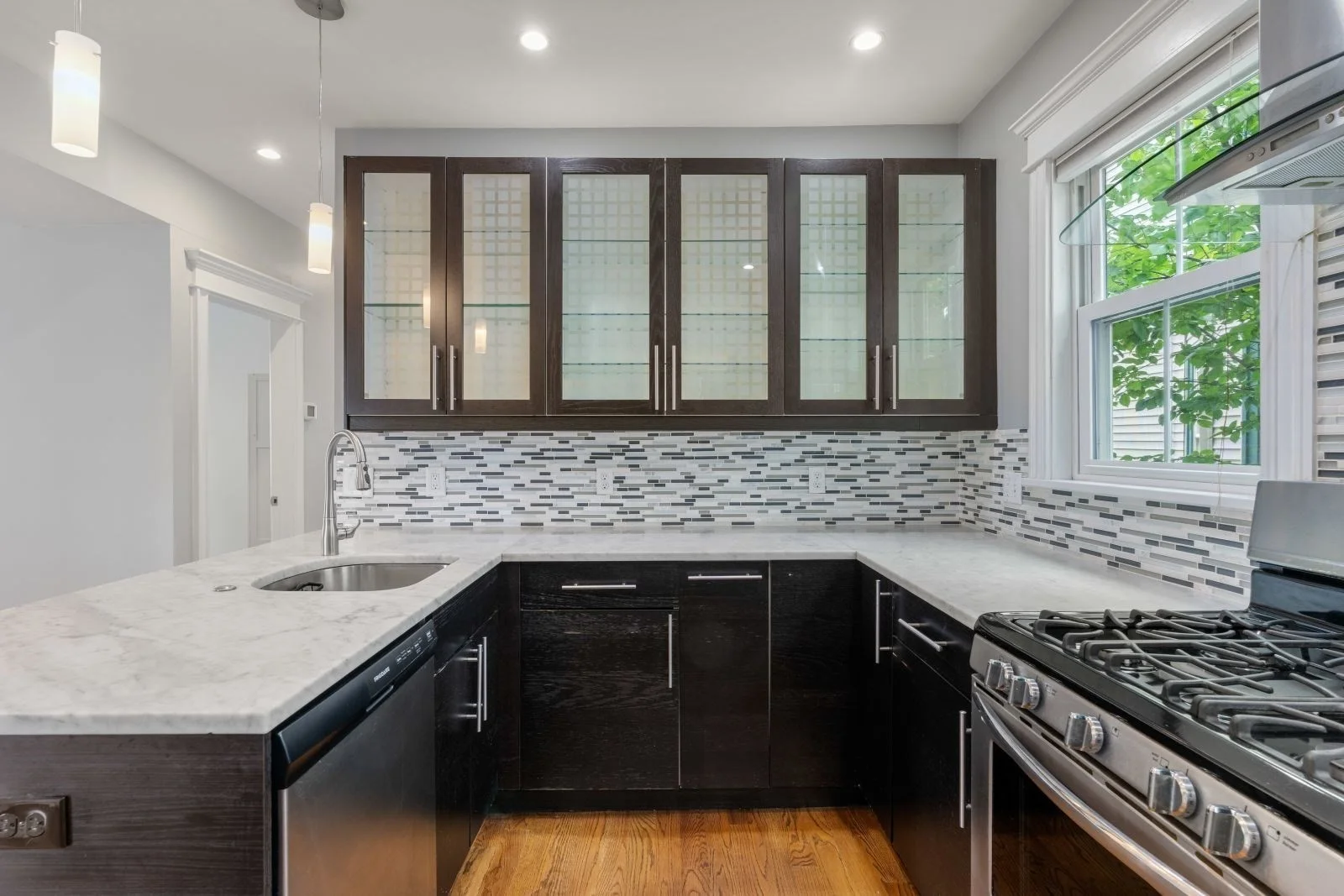 3 bed, 1 bath apartment for rent at 22 Santuit St Unit B, Dorchester — photo 6 of 27